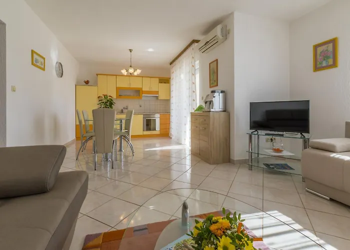 Sever P Apartment Povile