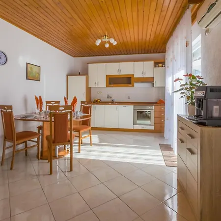 Apartment Sever P
