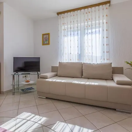 Sever P Daire Povile