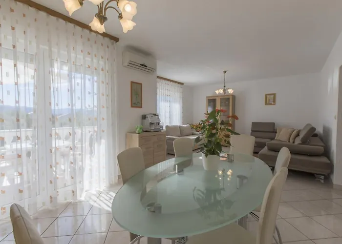 Sever P Apartman Povile